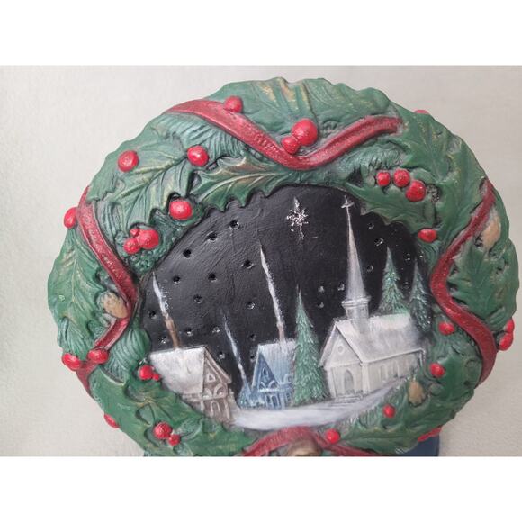 Vintage 90's Lighted Ceramic Lamp Church Snow Scene Wreath Mold - Picture 4 of 14